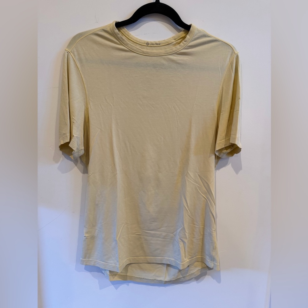 GUC Lululemon t shirt